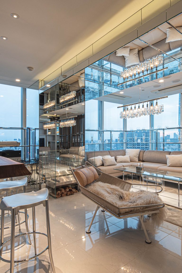 RESIDENCE